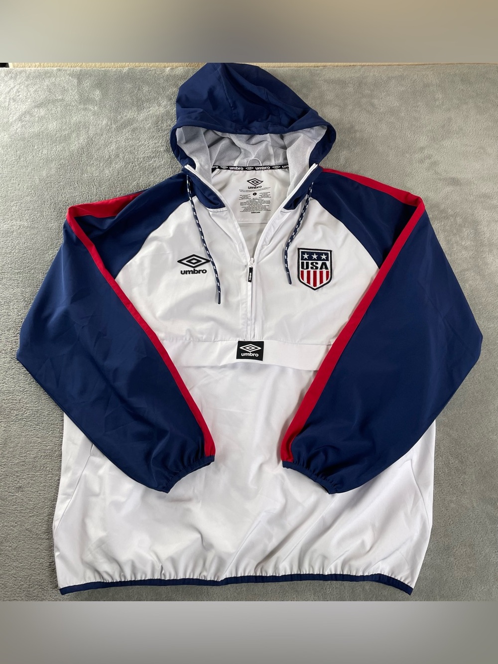 Umbro USA Soccer Windbreaker Jacket Men’s L / XL White Blue Red 1/4 Zip, Pocket